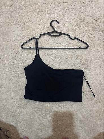 Bershka tek askılı top