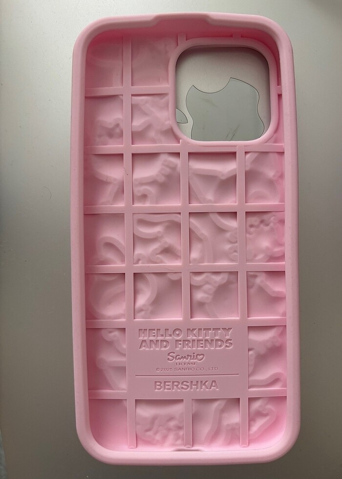 Bershka Hello Kitty and Friends Pembe Telefon Kılıfı 15 pro max - Görsel 2