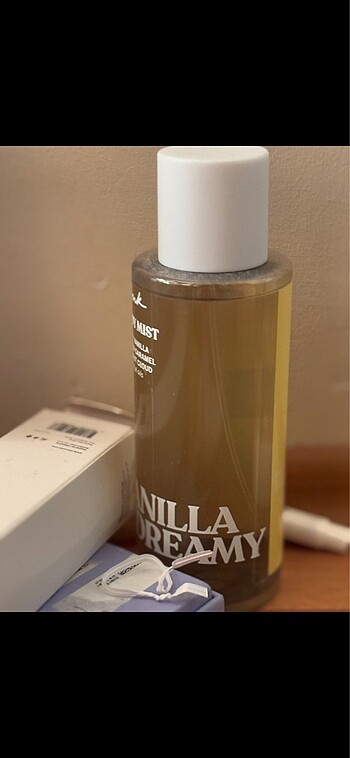 Victorias Secret Vanilla Dreamy Vücut Spreyi - Görsel 2