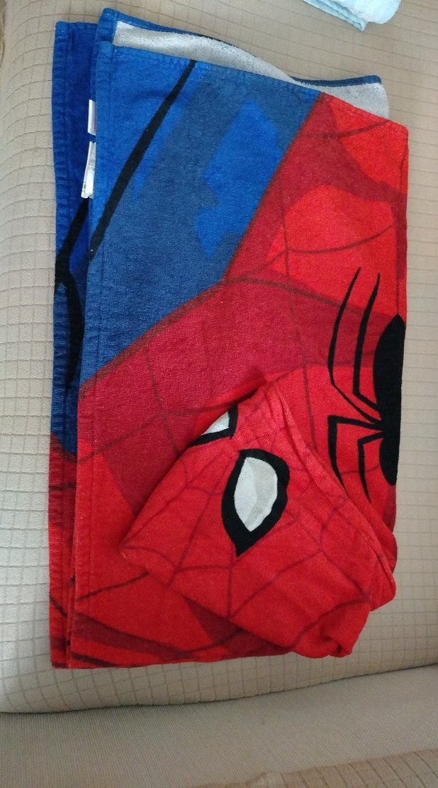 Örümcek Adam Baskılı Kapüşonlu Erkek Çocuk Bornozu - Görsel 4