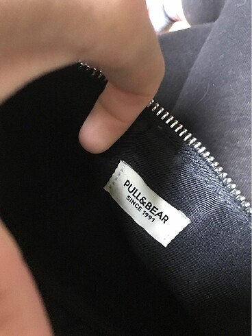  Beden siyah Renk Pull bear kol çantası