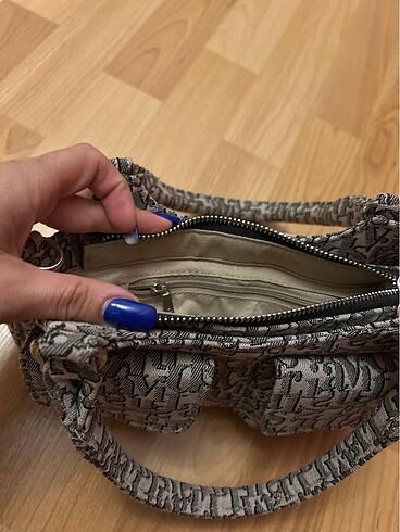  Beden Stradivarius çanta