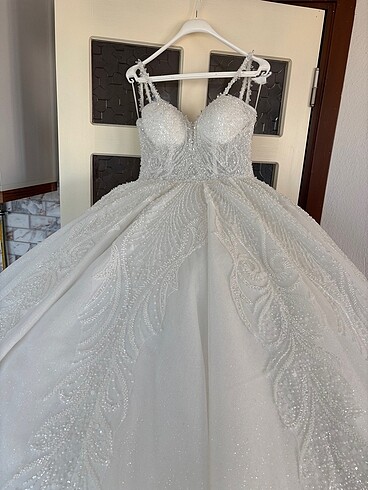 Diğer Prenses model gelinlik