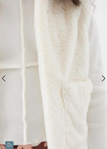 Kız Çocuk Beyaz Kürklü Yelek B&G store - Görsel 3