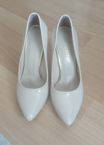 Beyaz Stiletto Kadın Ofis Ayakkabısı