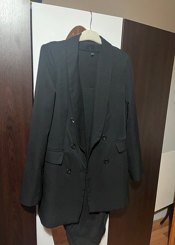 Siyah Kadın Düğmeli Blazer Ceket