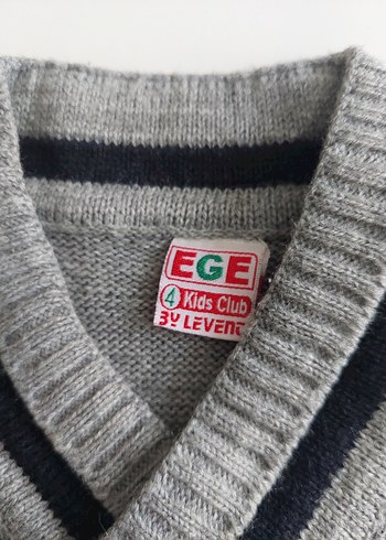 Çocuk Gri V Yaka Triko Kazak - Görsel 3