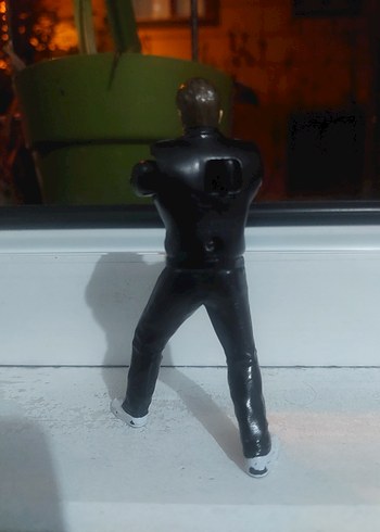 erkek figür - Görsel 3