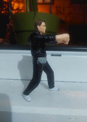 erkek figür - Görsel 2