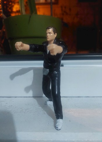 erkek figür - Görsel 5