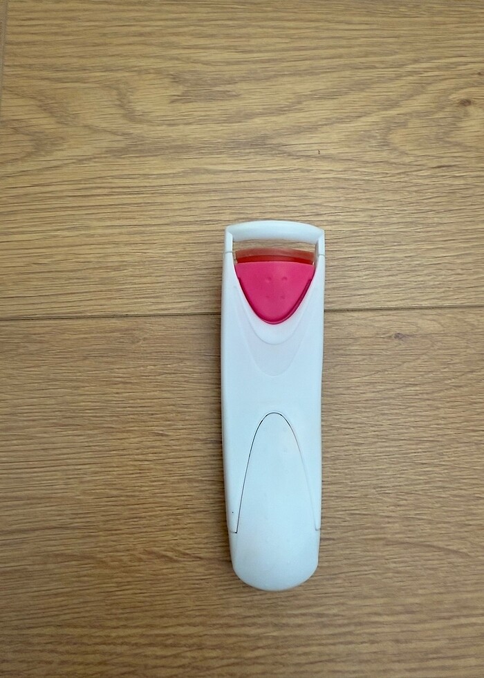 Isıtmalı Kirpik Kıvırıcı - Görsel 2