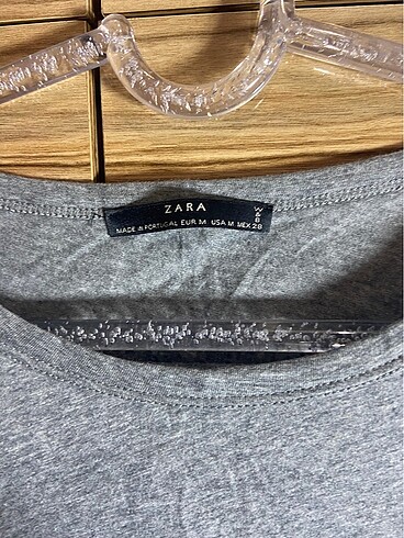 Zara Bluzz