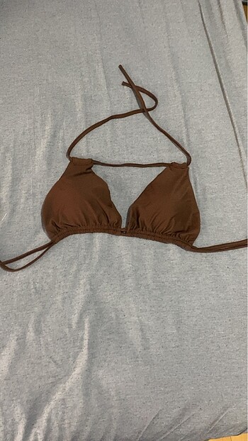 m Beden bikini üstü
