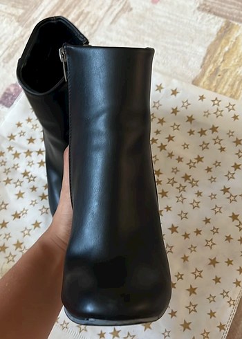 Diğer Parlak Siyah Deri Stiletto Topuklu Kadın Bot