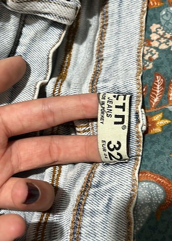 32 Beden mavi Renk Çtn mini kot şort
