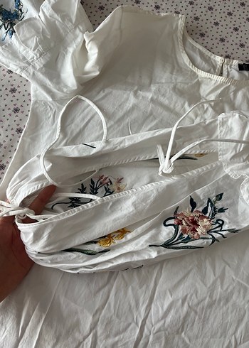 Nakışlı Beyaz Elbise - Görsel 5