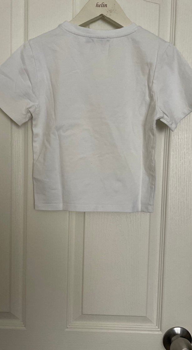 Beyaz crop Tişört Overthinker Baskılı - Görsel 3