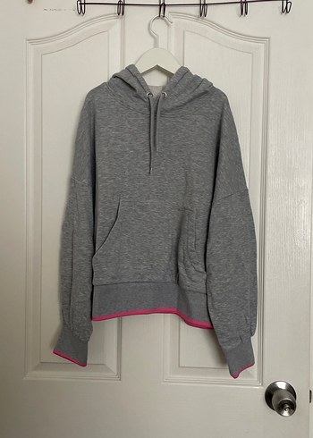 Gri Kapüşonlu Kadın Sweatshirt