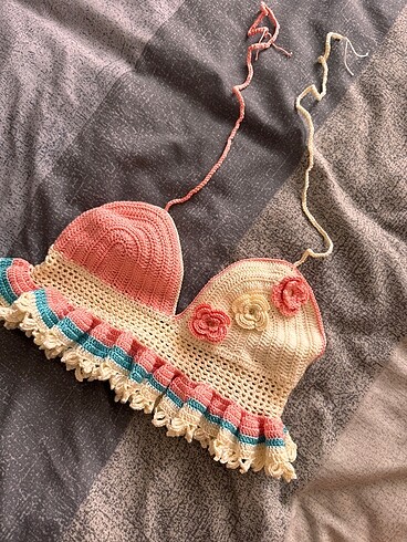 Bikini üstü