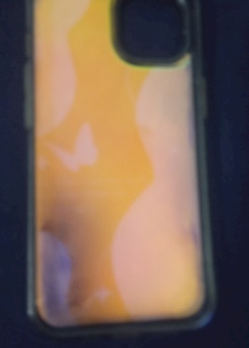 Sarı Parlak Kelebek Desenli Telefon Kılıfı - Görsel 3