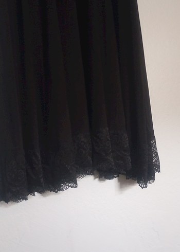 Siyah Uzun Drapeli Kolsuz Gece Elbisesi - Görsel 2