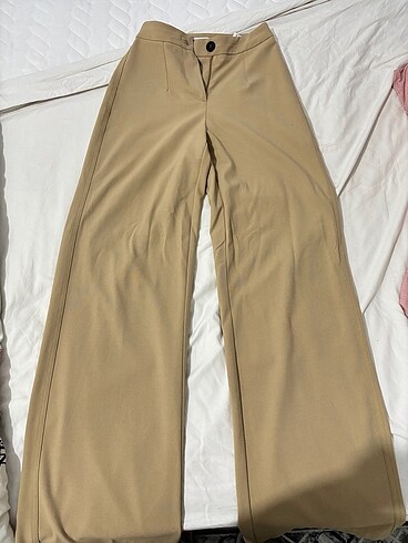 32 Beden BERSHKA KUMAŞ PANTOLON