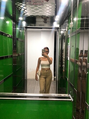 32 Beden camel Renk BERSHKA KUMAŞ PANTOLON