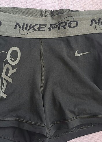 nike antrenman şortu kadin