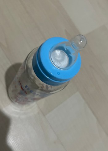 Mavi Kapaklı Bebek Biberonu - Görsel 2