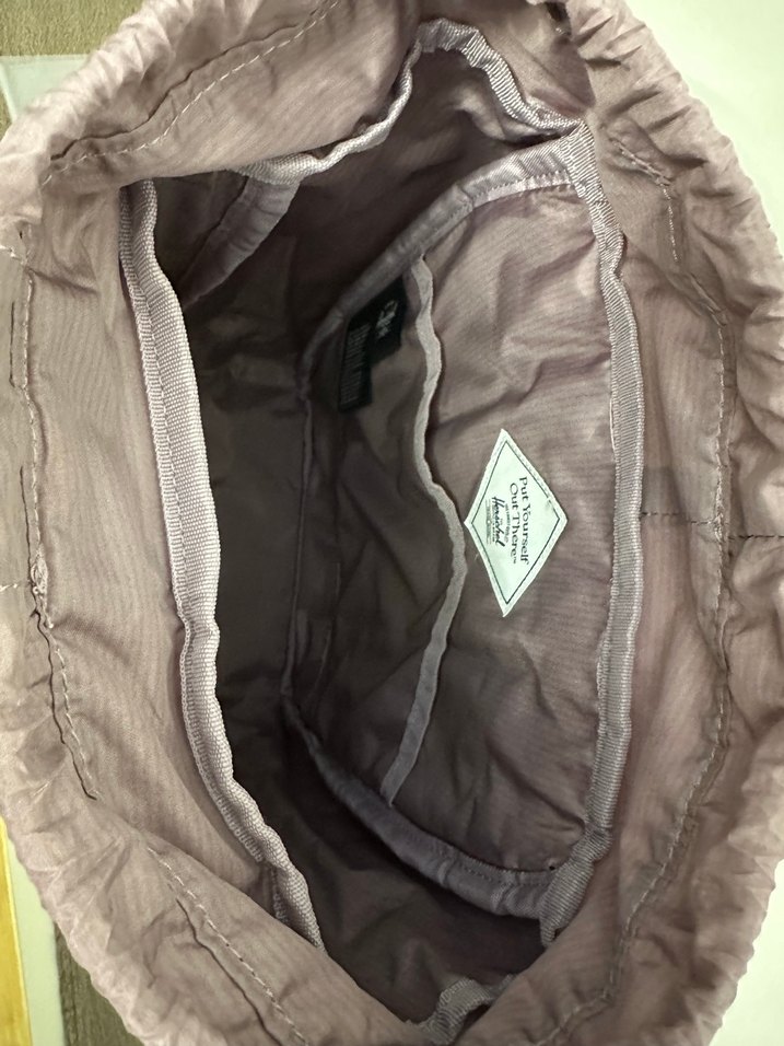 Herschel Retreat Miknatıslı Kapama Mini Boy
Sırt Çantası 10L - Görsel 3