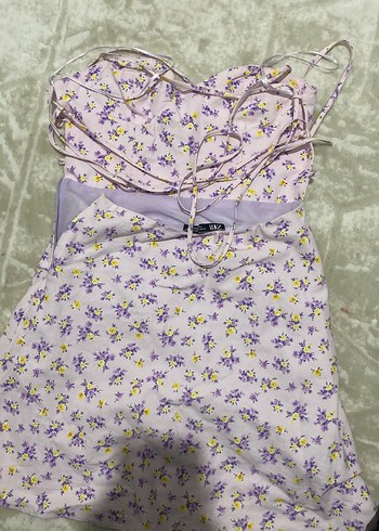 Zara Çiçek Desenli Straplez Midi Elbise arkadan bağlamalı