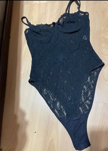 Siyah Dantel Gotik Midi Bodysuit