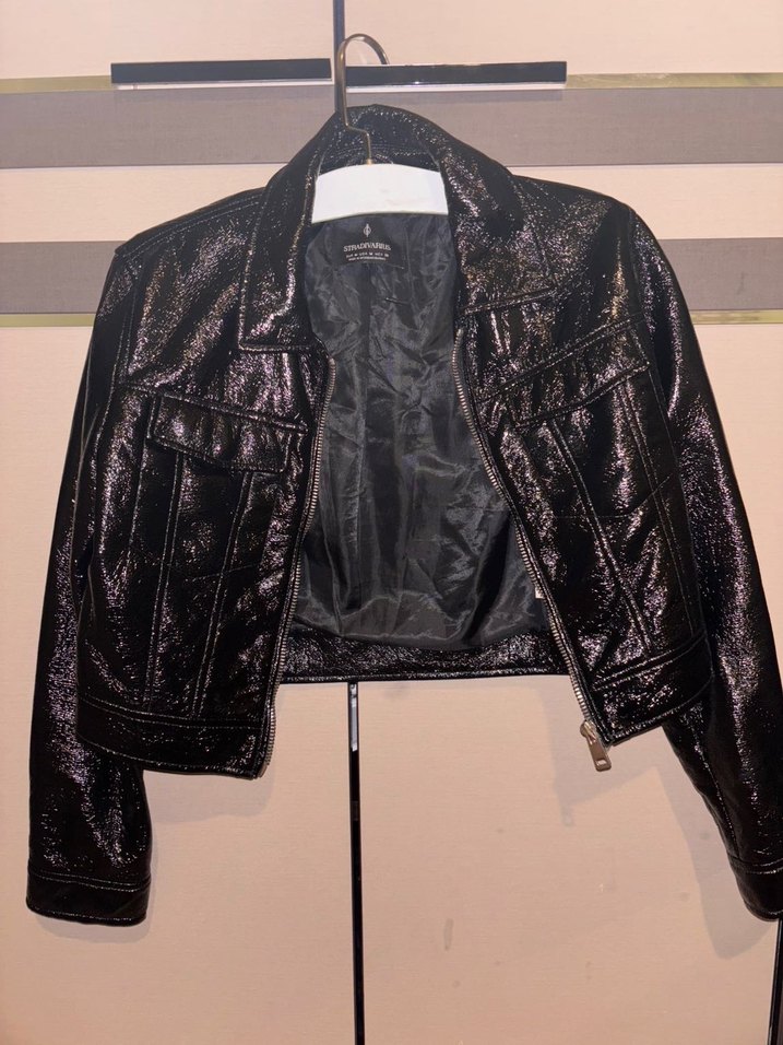 Siyah Parlak Deri Stradivarius ceket - Görsel 3