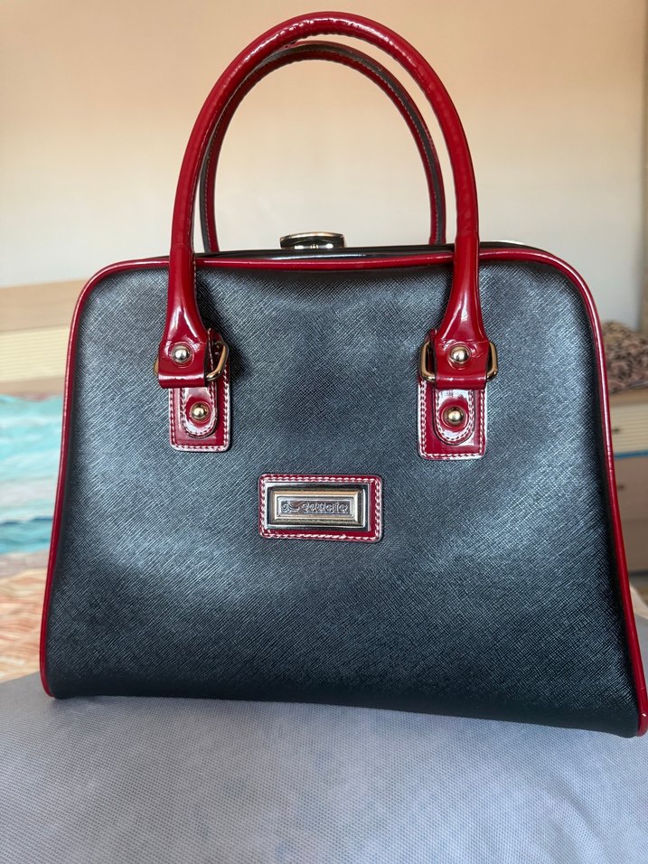 Klasik Siyah Deri Kadın Çanta - Görsel 5