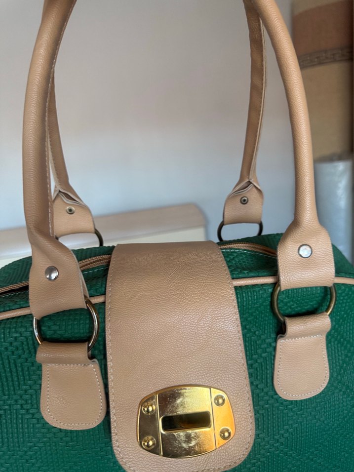 Yeşil Deri Tokalı Kadın Çanta - Görsel 4