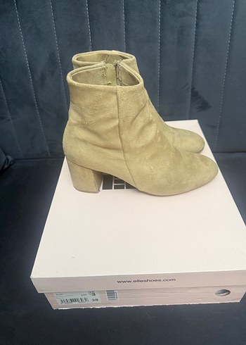 Bej Süet Topuklu Kadın Bot - Görsel 4