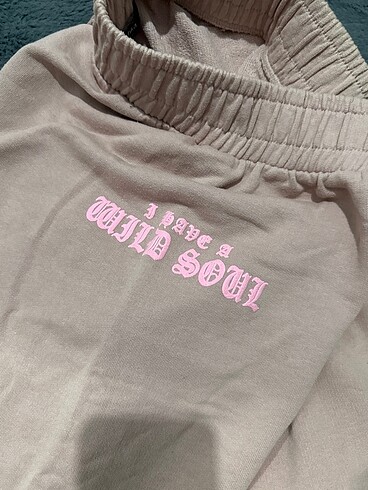 s Beden Bershka esofman