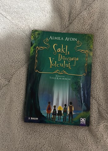 Esrarengiz Kelimeler - Almila Aydın - Görsel 2