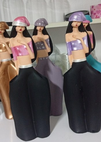 Kadın Parfüm Şişesi Tasarımı - Görsel 2