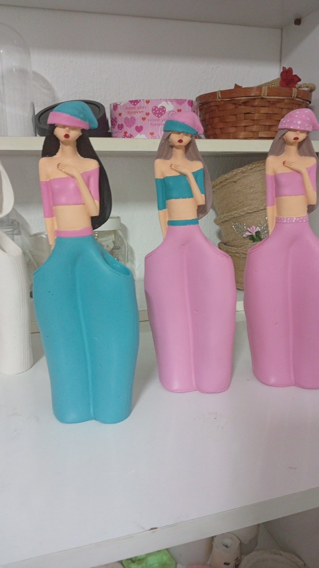 Kadın Parfüm Şişesi Tasarımı - Görsel 3