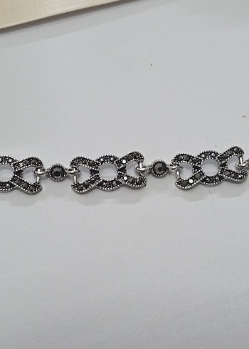 İşlemeli Zincir Detaylı Kadın El Zinciri - Görsel 3