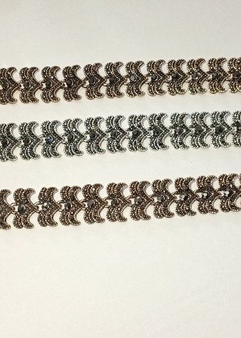 İşlemeli Zincir Detaylı Kadın El Zinciri - Görsel 4