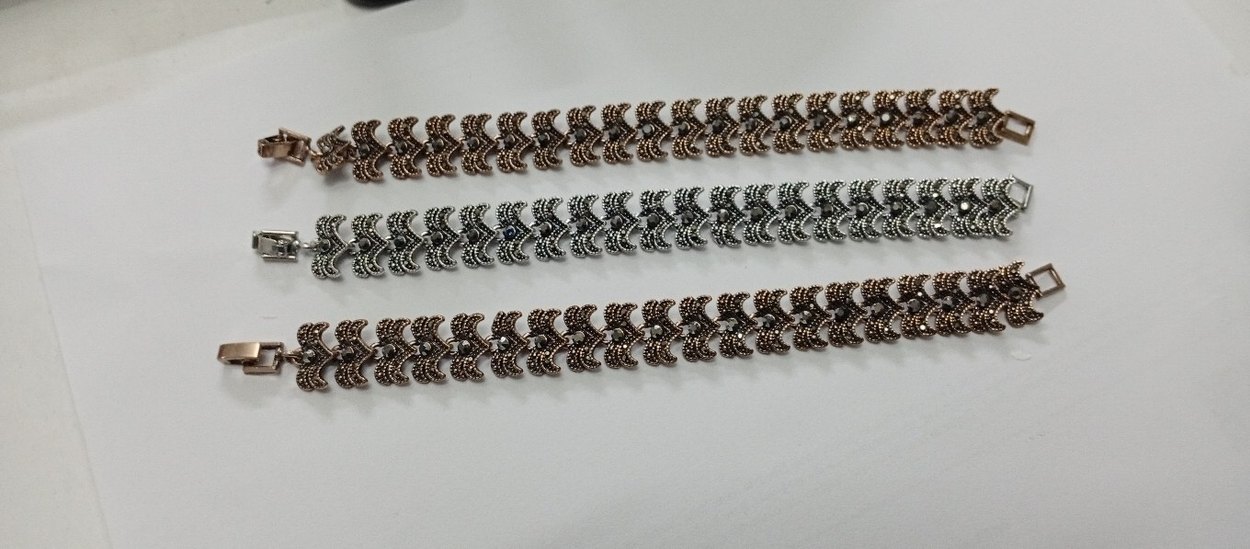 İşlemeli Zincir Detaylı Kadın El Zinciri - Görsel 5