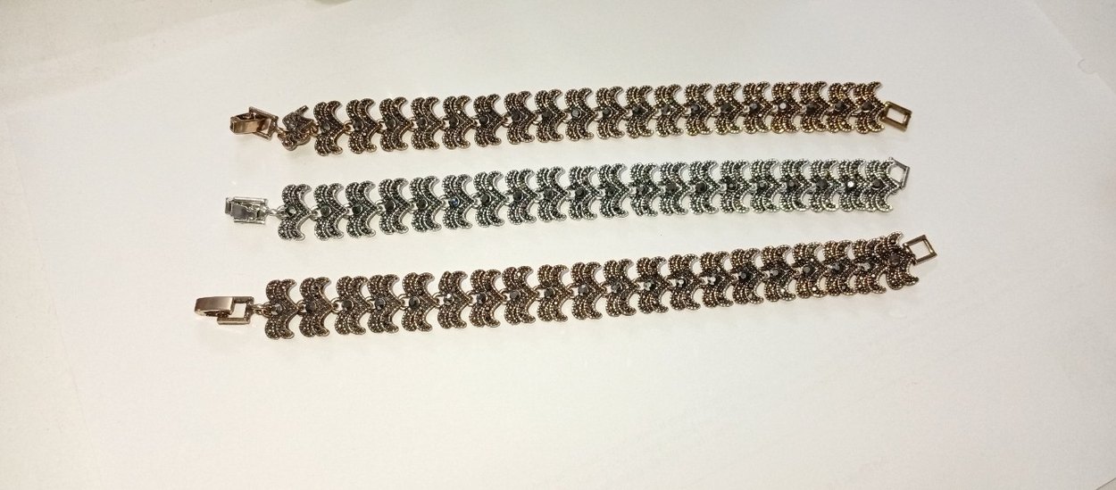 İşlemeli Zincir Detaylı Kadın El Zinciri - Görsel 4