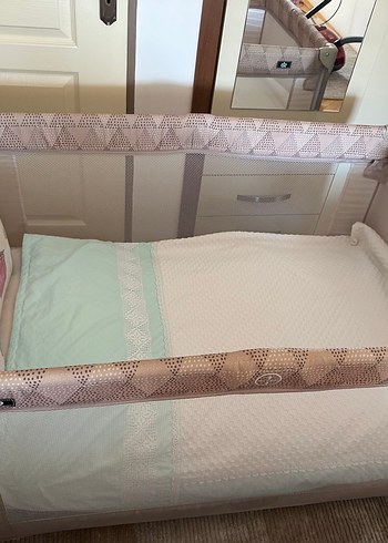 Beden Pastel Renkli (Sütlü Kahve) Park Yatak