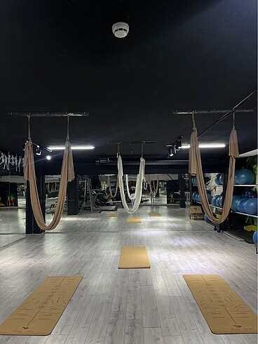 Hamak yoga