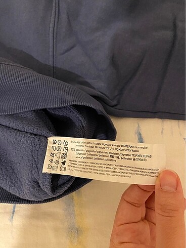 m Beden Pull and bear mavi sweatshirt