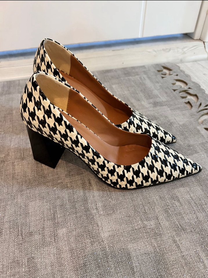 37 numara kaz ayağı  Desenli Beyaz Stiletto ve Cüzdan Seti - Görsel 2