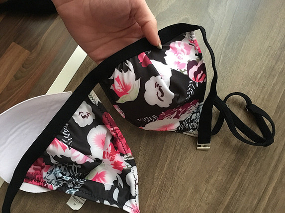 38 Beden Bikini üstü 