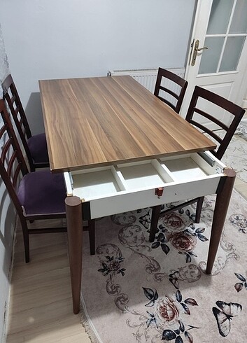 Beden Açılır yemek masası